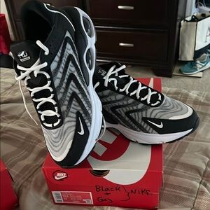Nike Air Max TW Men's Black and White Sneakers